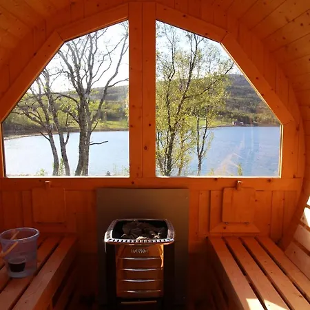 Alojamento de Turismo Selvagem Senja Arctic Stonglandseidet